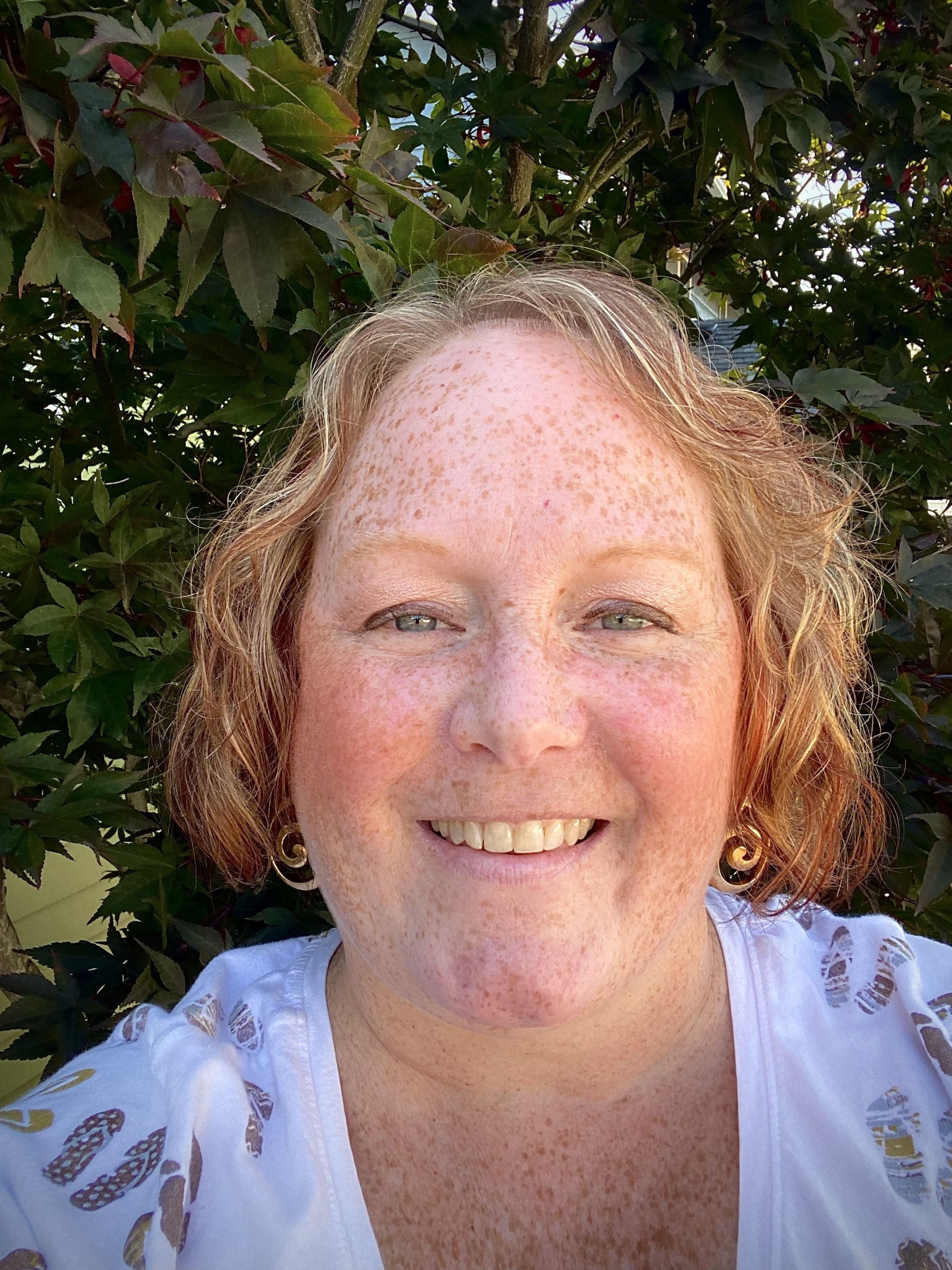 Becky Connolly headshot